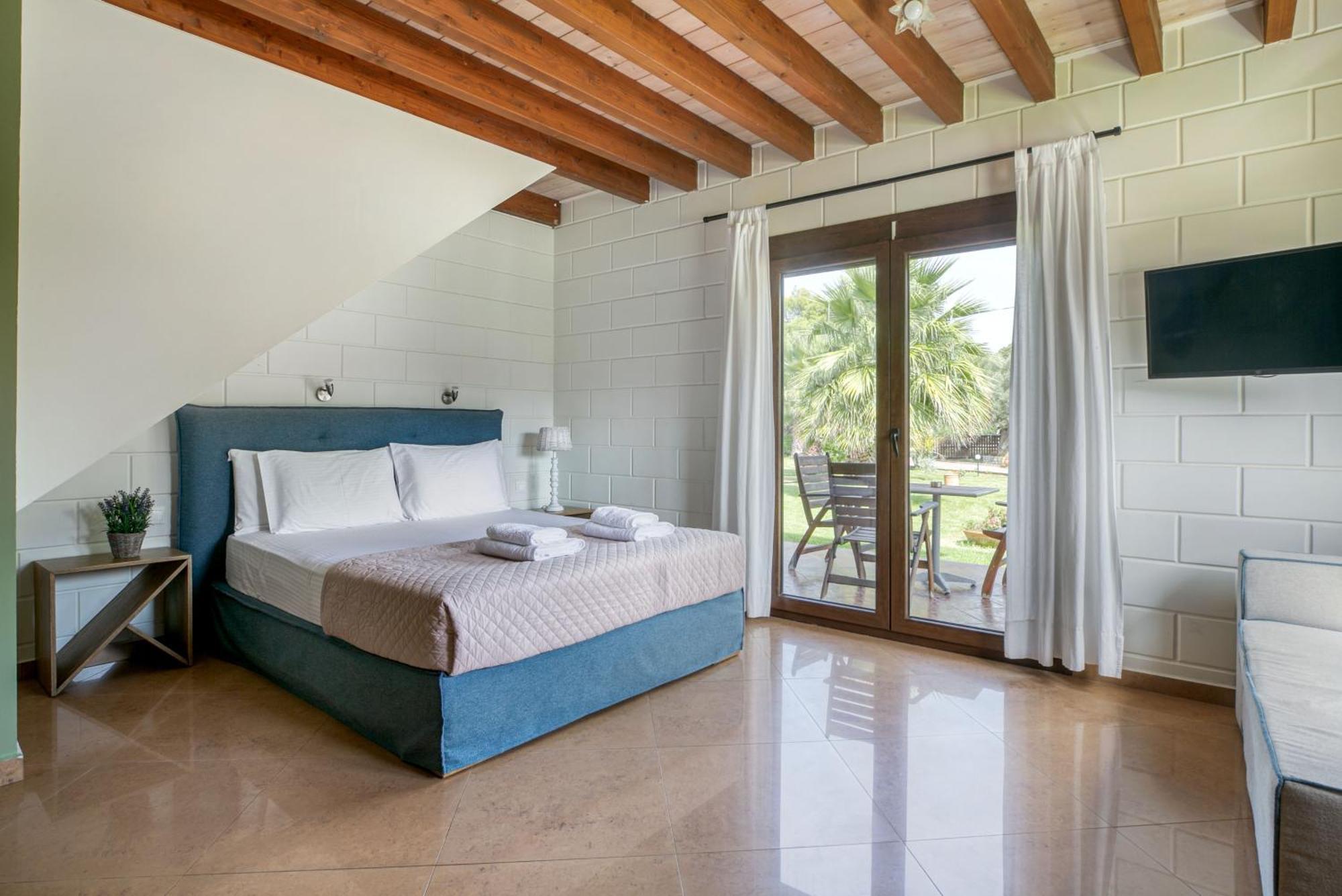 Апартаменти Ageras Santa Marina Lefkada City Екстер'єр фото